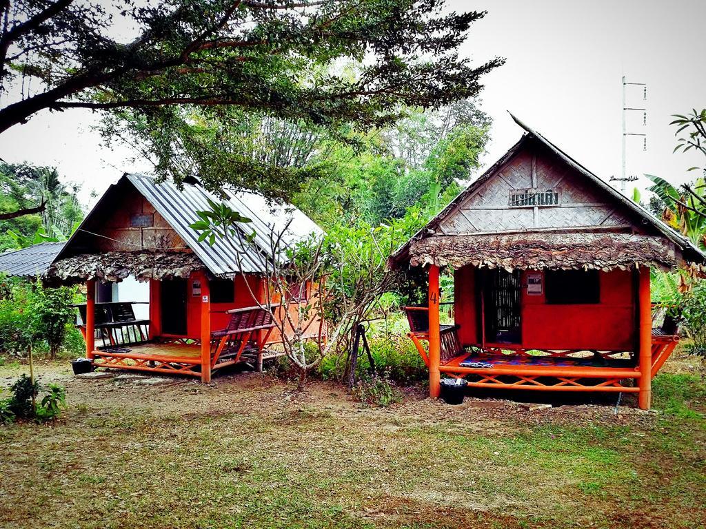 Hotel Baan Pai Likit Esterno foto