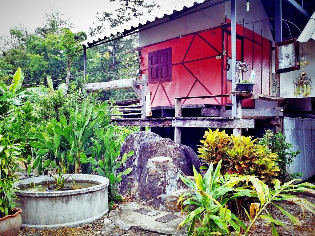 Hotel Baan Pai Likit Esterno foto